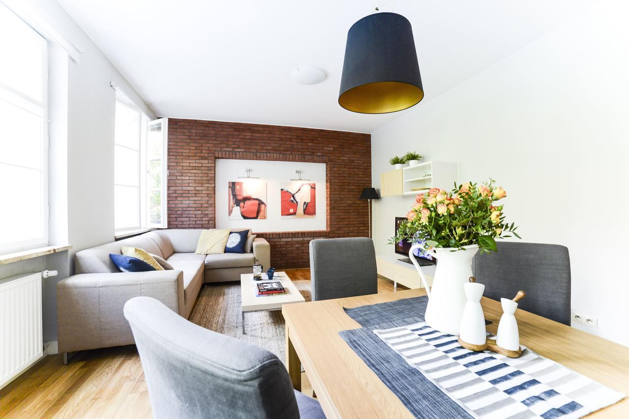 Spacious Apartment In The Old Town Warsaw Exterior photo