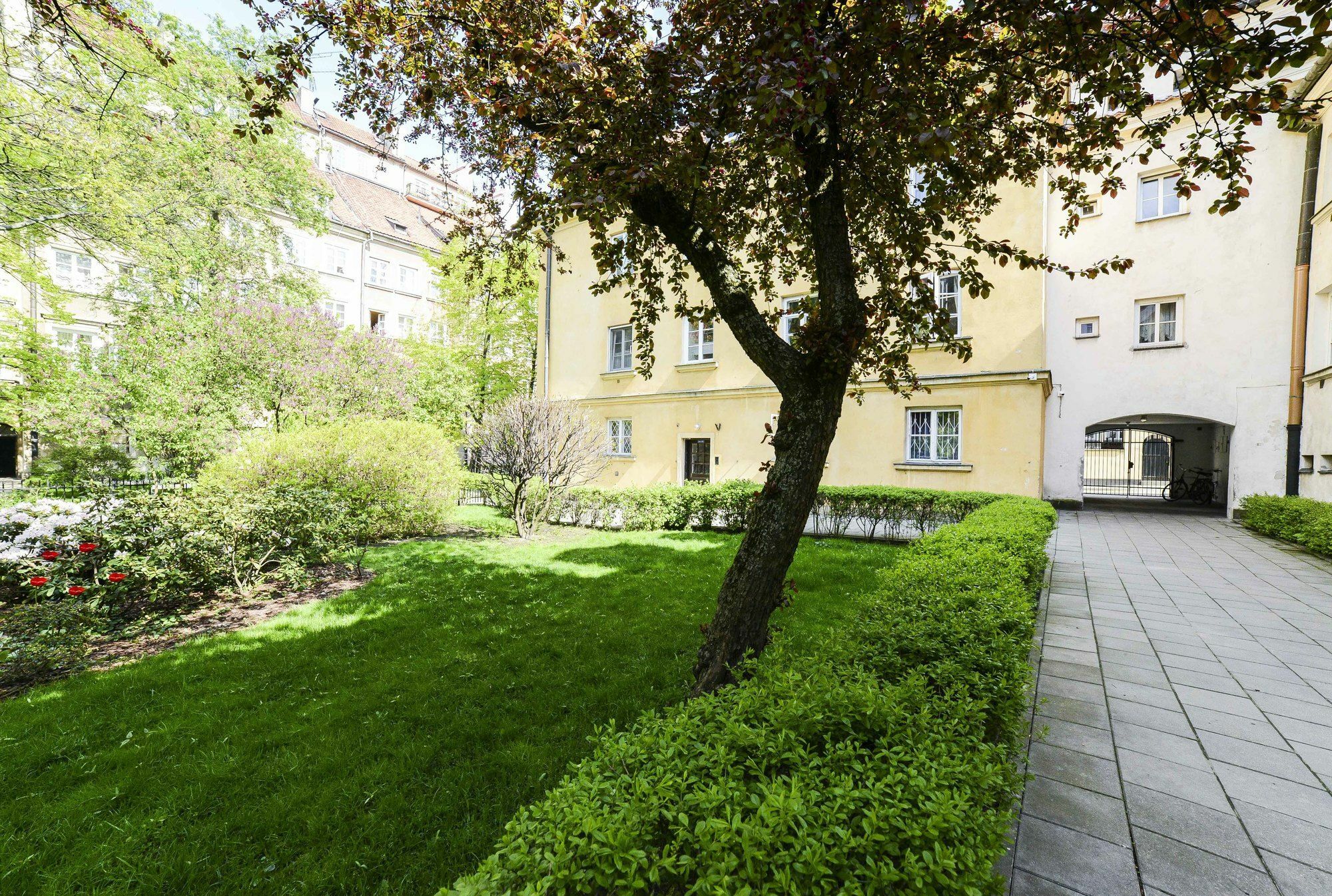 Spacious Apartment In The Old Town Warsaw Exterior photo