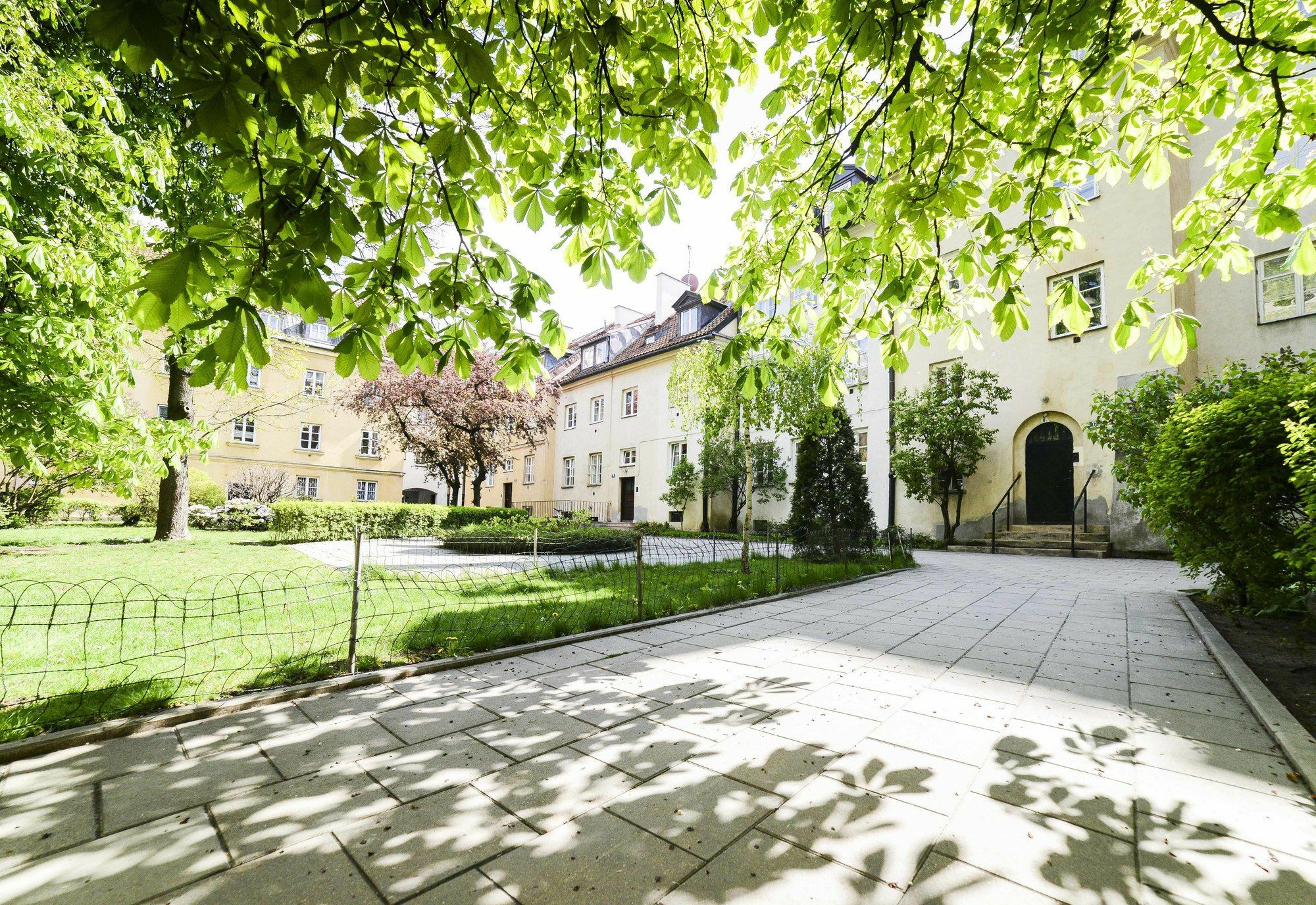 Spacious Apartment In The Old Town Warsaw Exterior photo